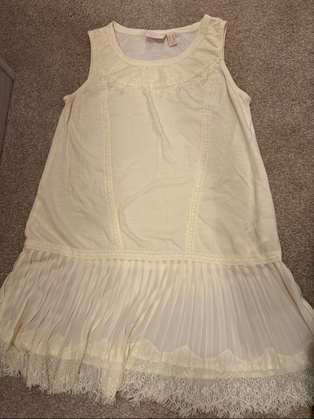 LOGO Sleeveless Pleated Lace Hem Top - Cream